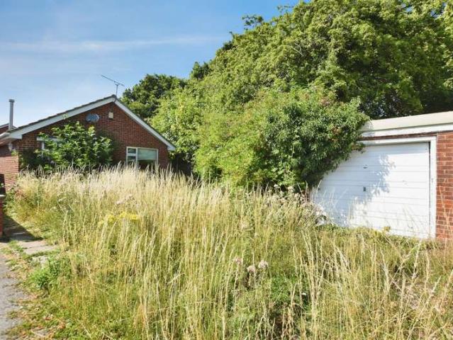 Bungalow for sale in Anlaby with Anlaby Common, East Riding Of Yorkshire