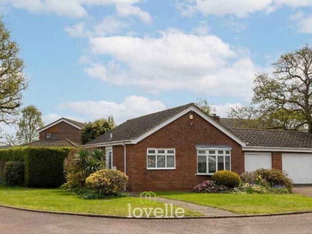Bungalow for sale in Littlefield, Grimsby