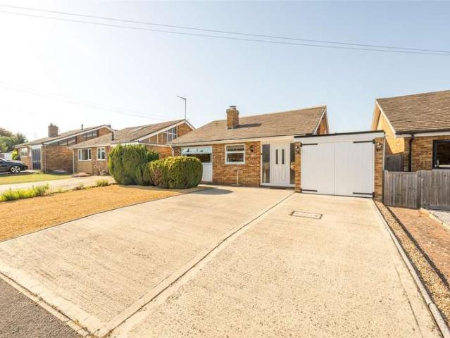 Bungalow for sale in Evershot, Oxfordshire
