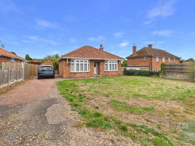 Bungalow for sale in Bungay, East Suffolk
