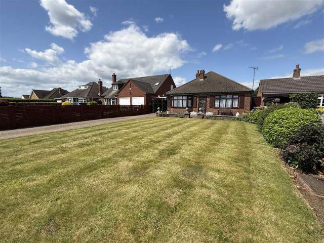 Bungalow for sale in Beamhurst, Staffordshire