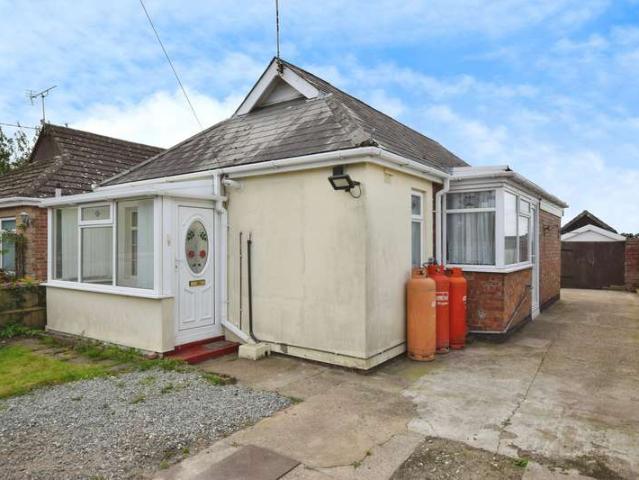 Bungalow for sale in Hogsthorpe, East Lindsey
