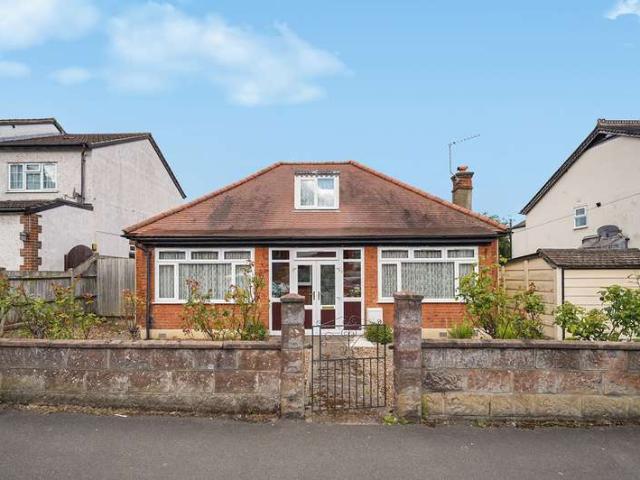 Bungalow for sale in The Wrythe, Greater London