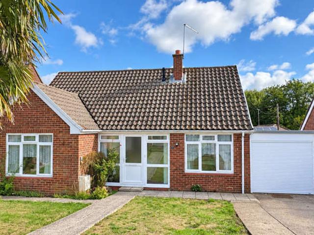 Bungalow for sale in Bolton Low Houses, Hampshire