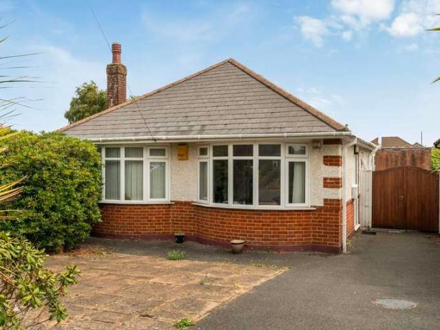 Bungalow for sale in Talbot Village, Bournemouth