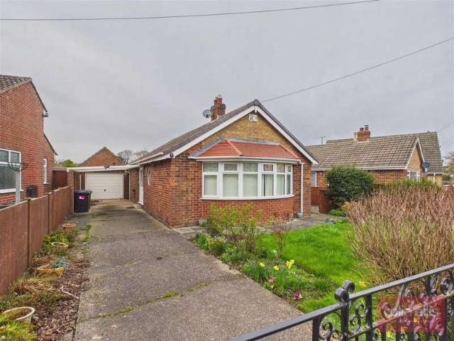Bungalow for sale in Cayton