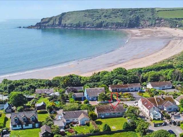 Bungalow for sale in Lamphey, East Trewent
