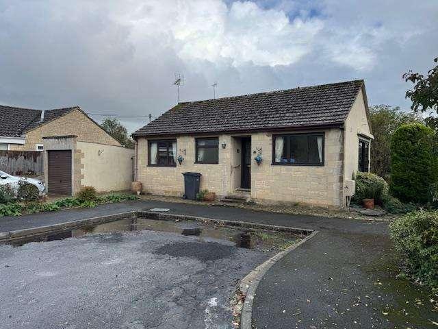 Bungalow for sale in Fairford, Fossebridge