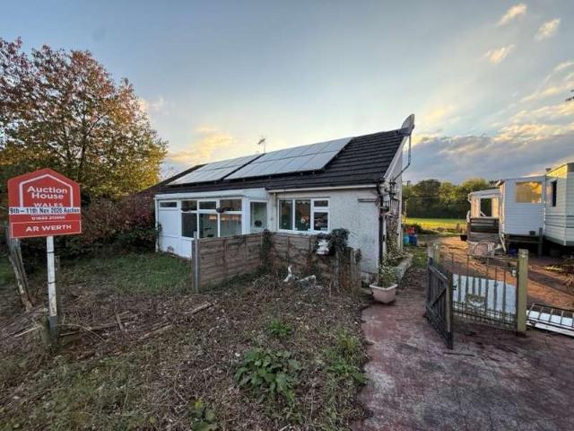 Bungalow for sale in Beulah, Ceredigion