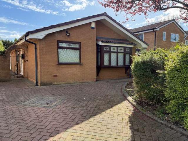 Bungalow for sale in Houghton Green, Warrington