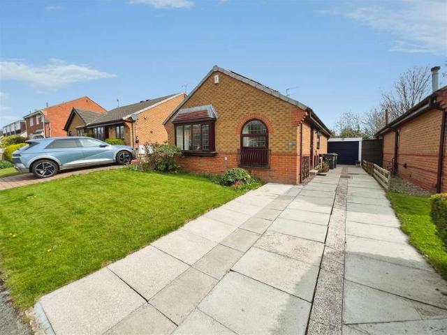 Bungalow for sale in Greengates, West Yorkshire