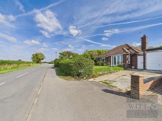 Bungalow for sale in Winchelsea Beach, Rother
