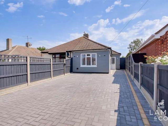 Bungalow for sale in Dale Hill, Essex