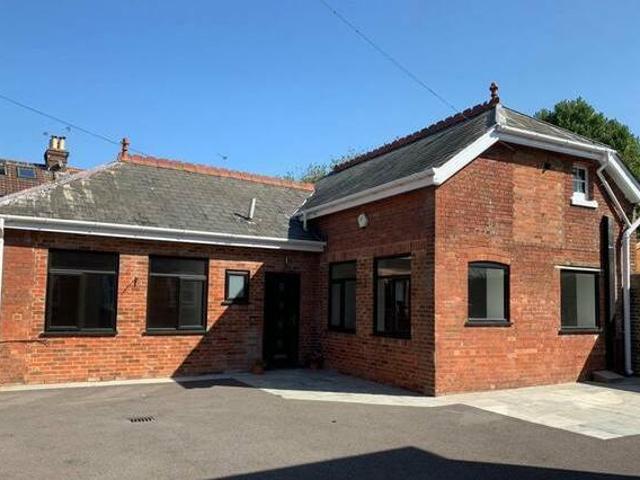 House for rent in West Sussex