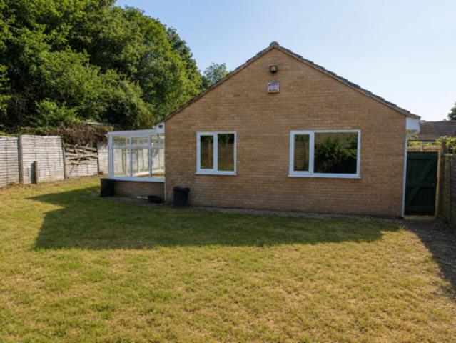 Bungalow for rent in Bringhurst