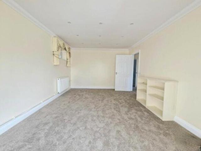 Bungalow for rent in Snodland, Bourne Vale