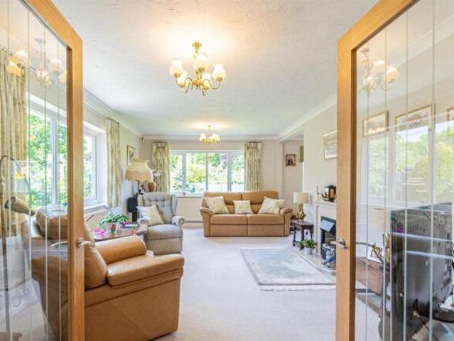 Bungalow for rent in Appleton, Warrington