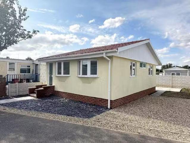 House for rent in Yiewsley, Greater London