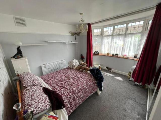 Bungalow for rent in Poole