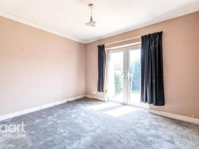 Bungalow for rent in Sheerness, Oad Street
