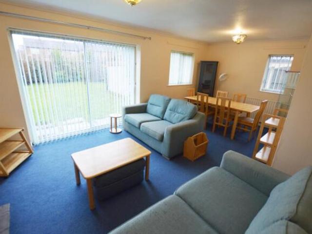Bungalow for rent in Herdings, Gleadless