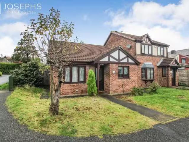 House for rent in Lee Bank, Greater Manchester