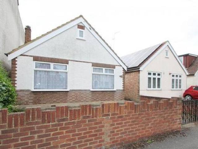 House for rent in Surrey