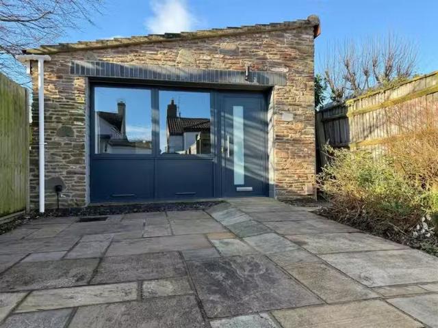 House for rent in Winterbourne