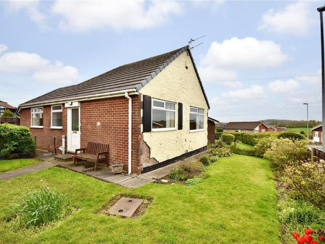Bungalow for sale in Shaw and Crompton, Pendock