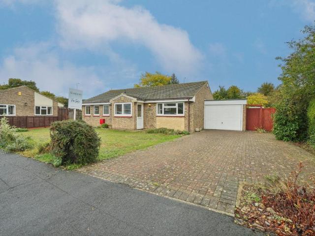 Bungalow for sale in Elmsbrook, Cherwell