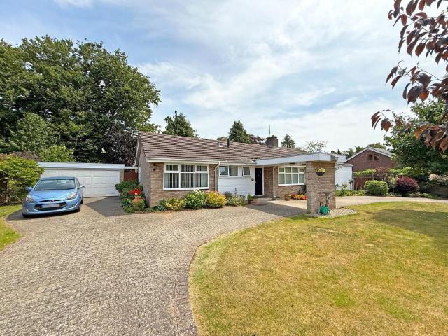 Bungalow for sale in Bedford
