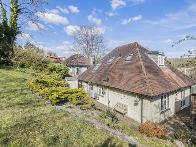 Bungalow for sale in Hillview, Surrey