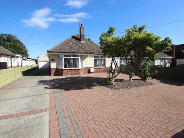 Bungalow for sale in Dale Hill, Essex