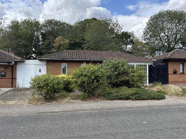 Bungalow for sale in Bletchley, Milton Keynes