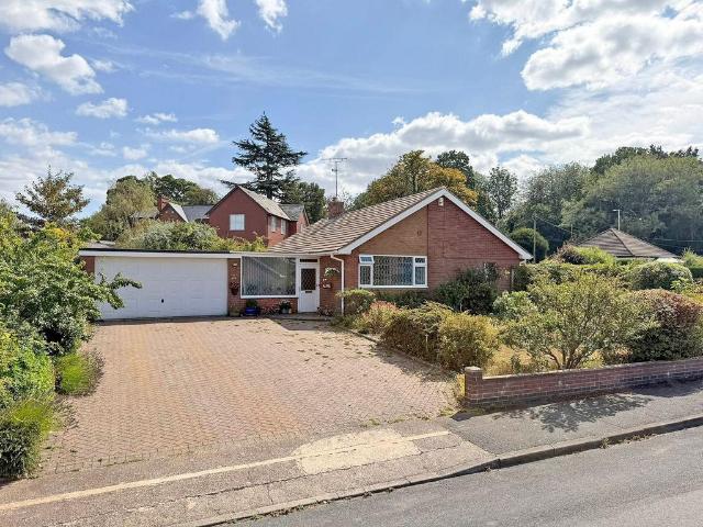 Bungalow for sale in Goldthorn Hill, West Midlands