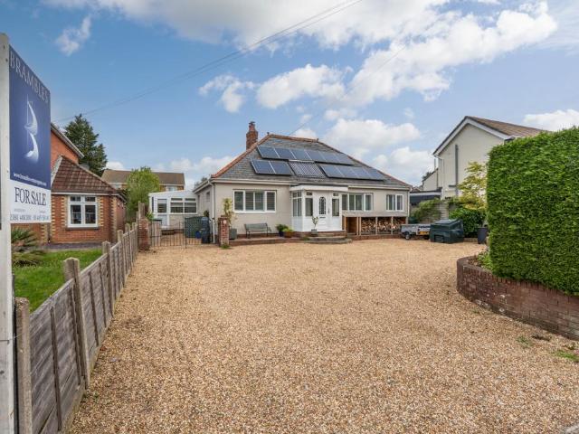 Bungalow for sale in Fareham, Hampshire