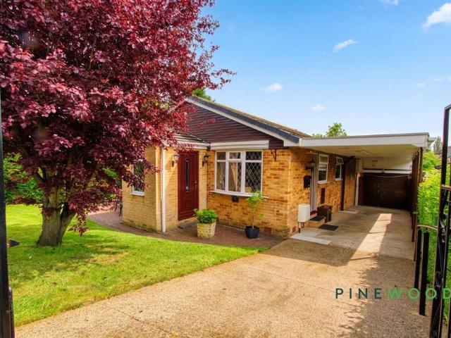Bungalow for sale in Hollingwood, Chesterfield