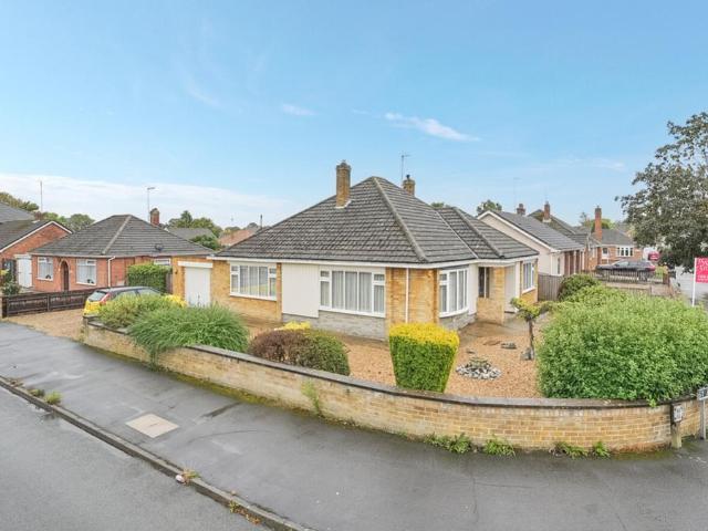 Bungalow for sale in Clay Lake, Gosberton Clough