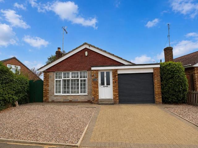 Bungalow for sale in Northampton, Northamptonshire