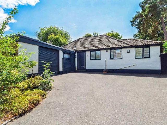 Bungalow for sale in Sevenoaks, The Butts
