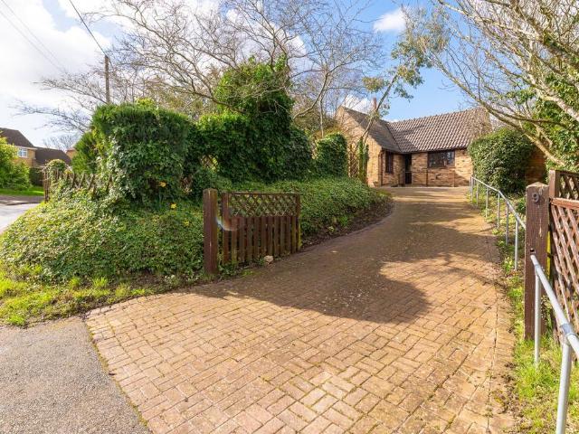 Bungalow for sale in Huntingdon, Cambridgeshire