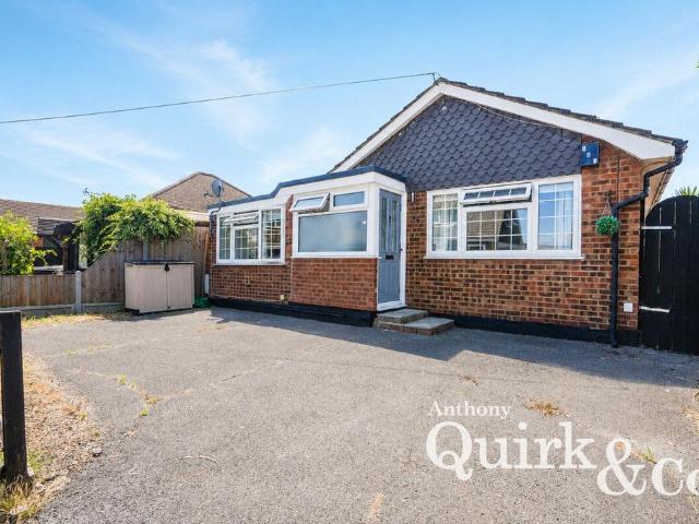 Bungalow for sale in Canvey Island