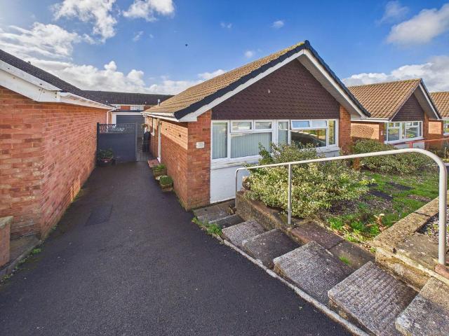 Bungalow for sale in Roselands, Livermead