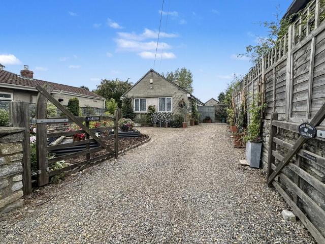 Bungalow for sale in Compton Dundon