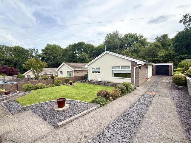 Bungalow for sale in Gadlys, Aberdare