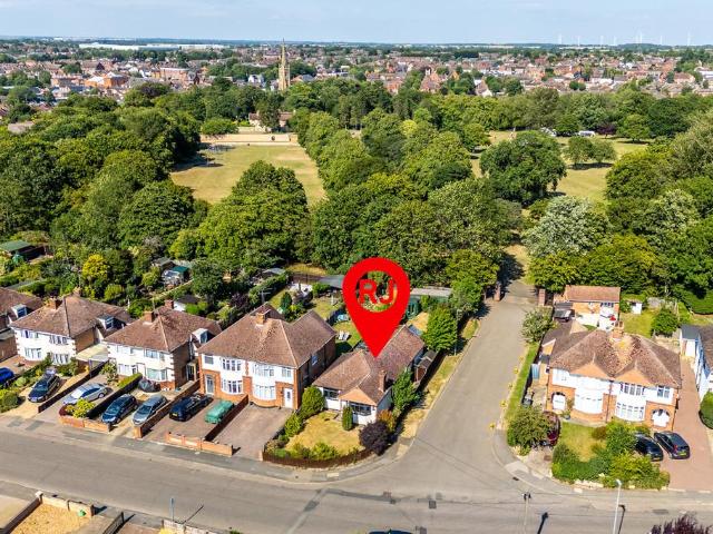 Bungalow for sale in Rushden