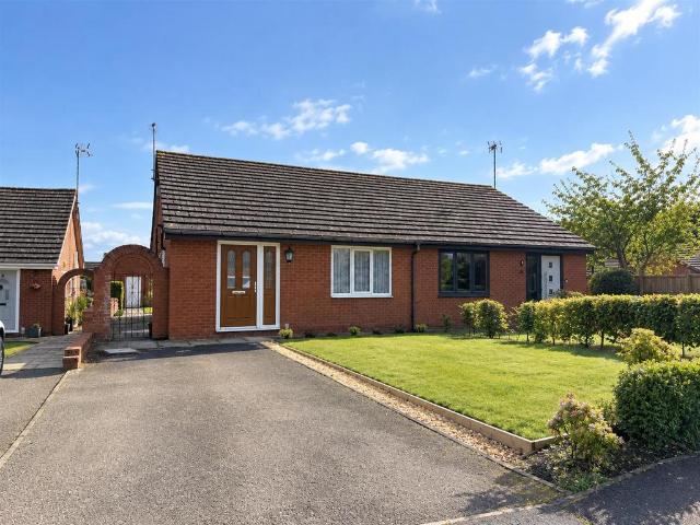 Bungalow for sale in Penycae, Pen-y-cae