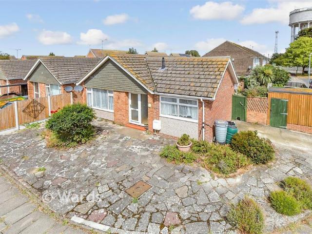 Bungalow for sale in Westwood, Acol