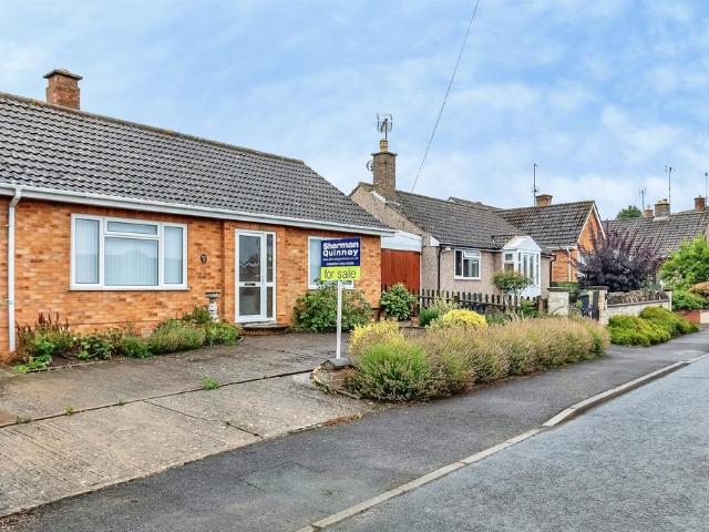 Bungalow for sale in Thrapston