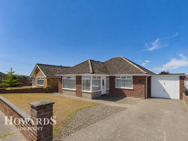 Bungalow for sale in Eastbridge, Suffolk